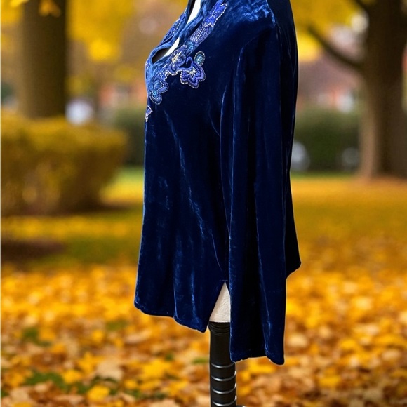 Chico's Midnight Blue Velvet Blouse with Floral Details - Picture 3 of 5